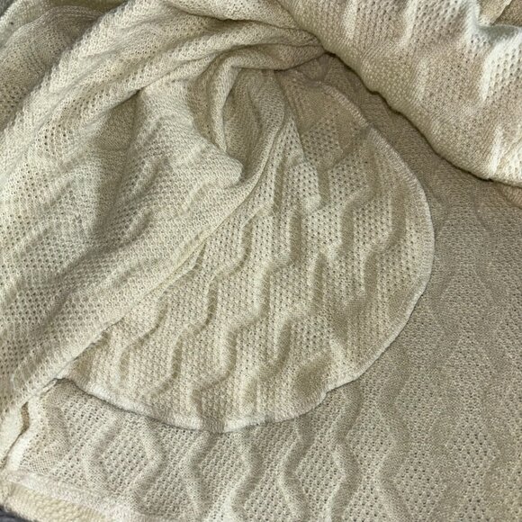 MADE IN CANADA - Cozy Cowl Neck Tunic Sweater - Devil May Wear - Picture 6 of 11